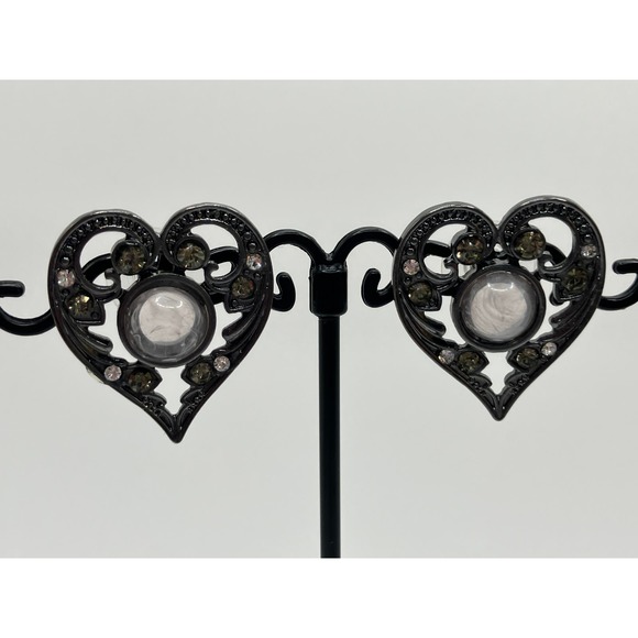 Art Nouveau Lavender Glass Silver-Tone Heart Earrings! - Picture 7 of 8